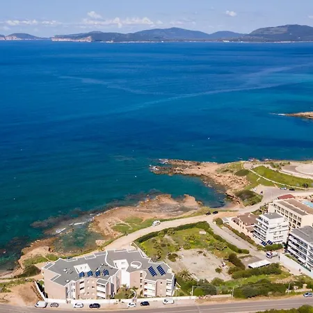 Sea Inside Luxury Apartment: Vista Mozzafiato アパート